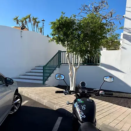 Daire Florencia With Pool Wifi In Puerto Del Carmen, Lanzarote Tías