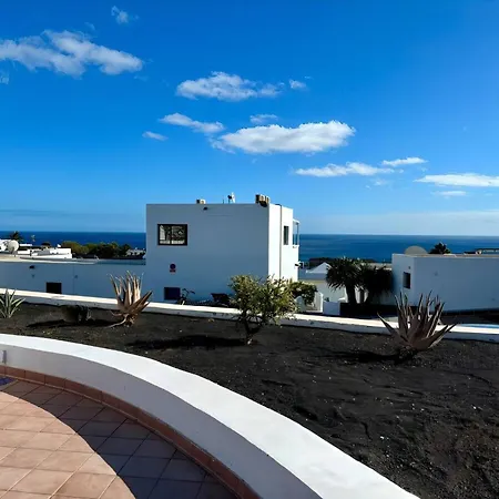 Apartment Florencia With Pool Wifi In Puerto Del Carmen, Lanzarote Tias