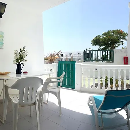 Florencia With Pool Wifi In Puerto Del Carmen, Lanzarote Daire *